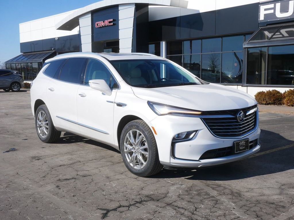 2023 Buick Enclave Essence