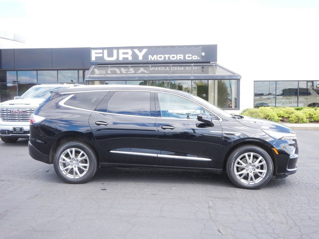 2024 Buick Enclave Essence