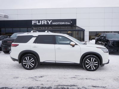 2024 Nissan Pathfinder Platinum