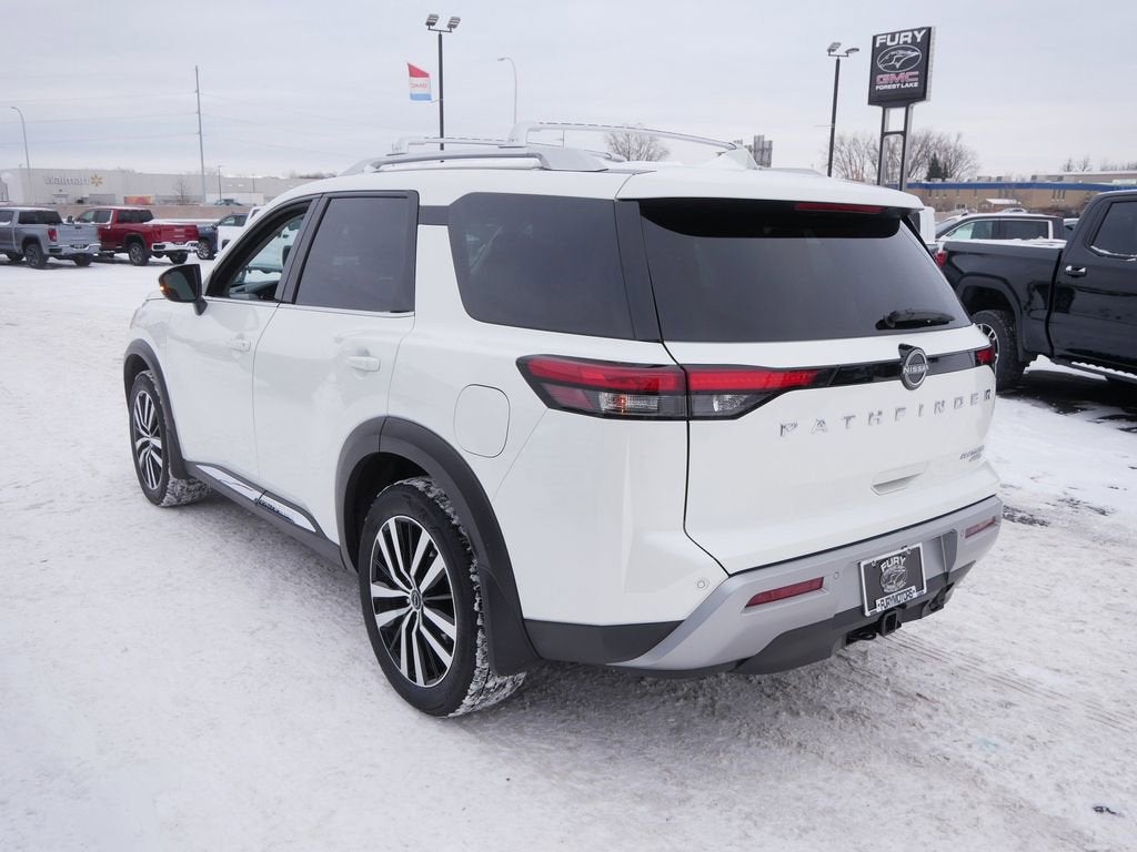 2024 Nissan Pathfinder Platinum