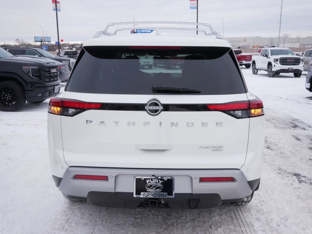 2024 Nissan Pathfinder Platinum