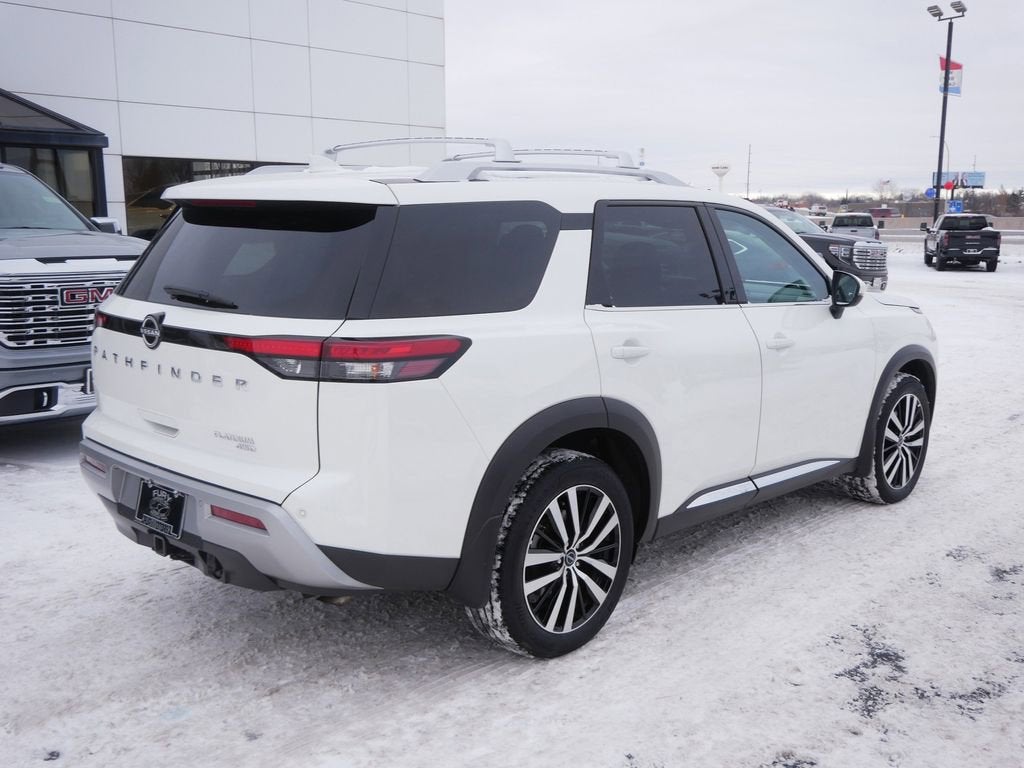 2024 Nissan Pathfinder Platinum