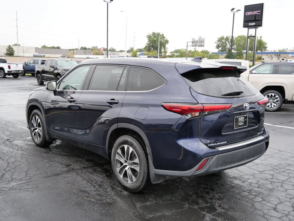 2022 Toyota Highlander XLE
