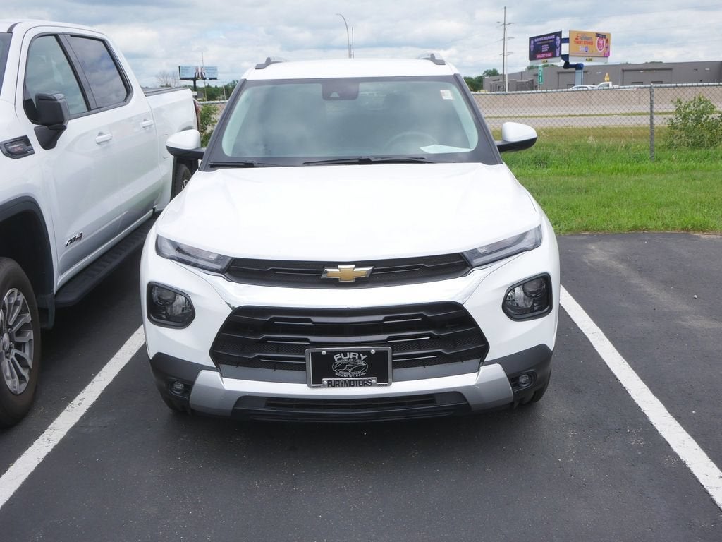 Used 2021 Chevrolet Trailblazer LT with VIN KL79MRSL8MB006031 for sale in Forest Lake, Minnesota
