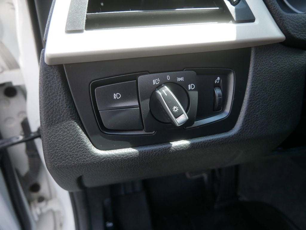 2015 BMW 3 Series 320i xDrive