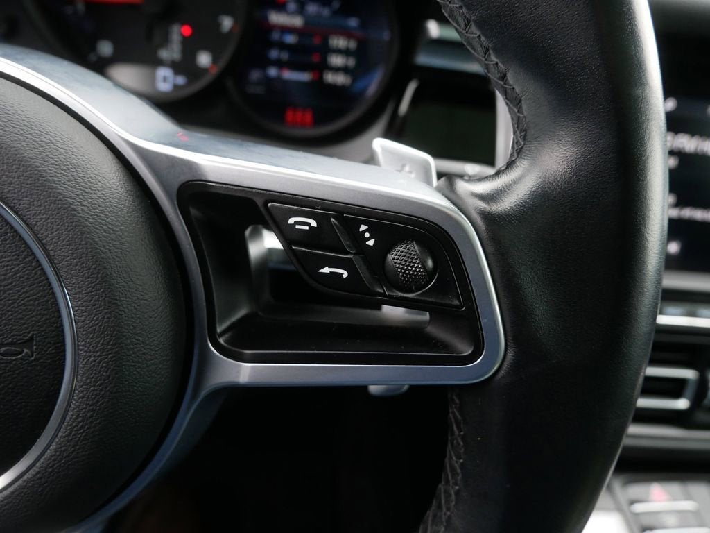 2021 Porsche Macan Base