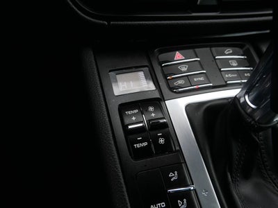 2021 Porsche Macan Base