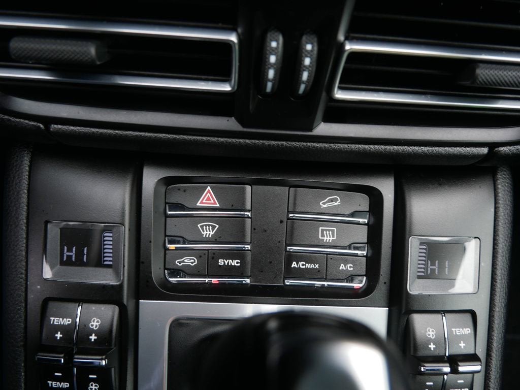 2021 Porsche Macan Base