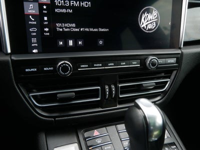 2021 Porsche Macan Base