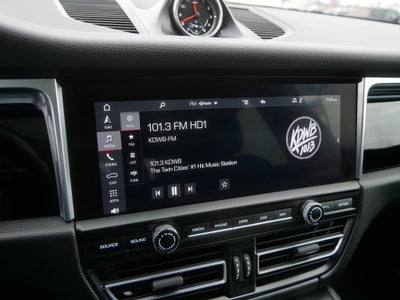 2021 Porsche Macan Base