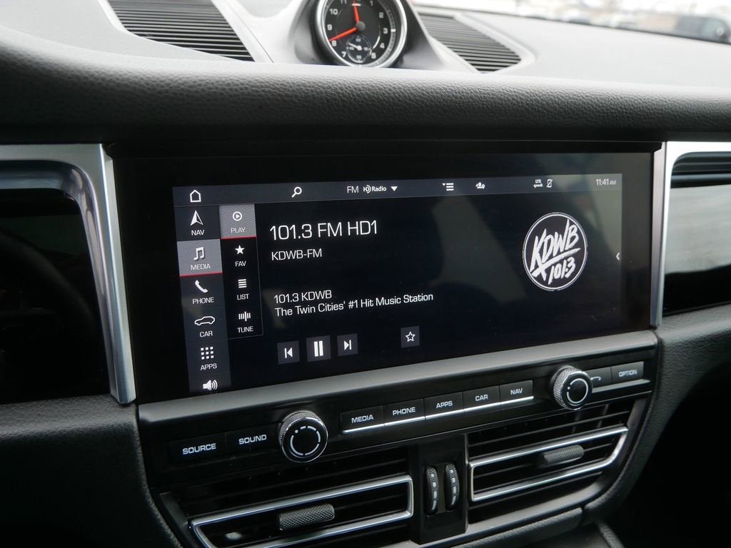 2021 Porsche Macan Base