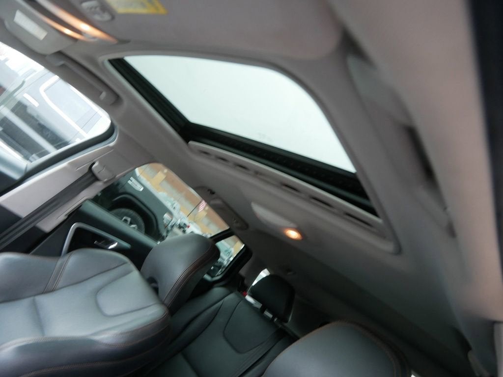 2015 Volvo V60 Cross Country T5