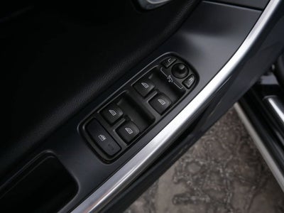 2015 Volvo V60 Cross Country T5