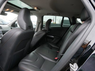 2015 Volvo V60 Cross Country T5