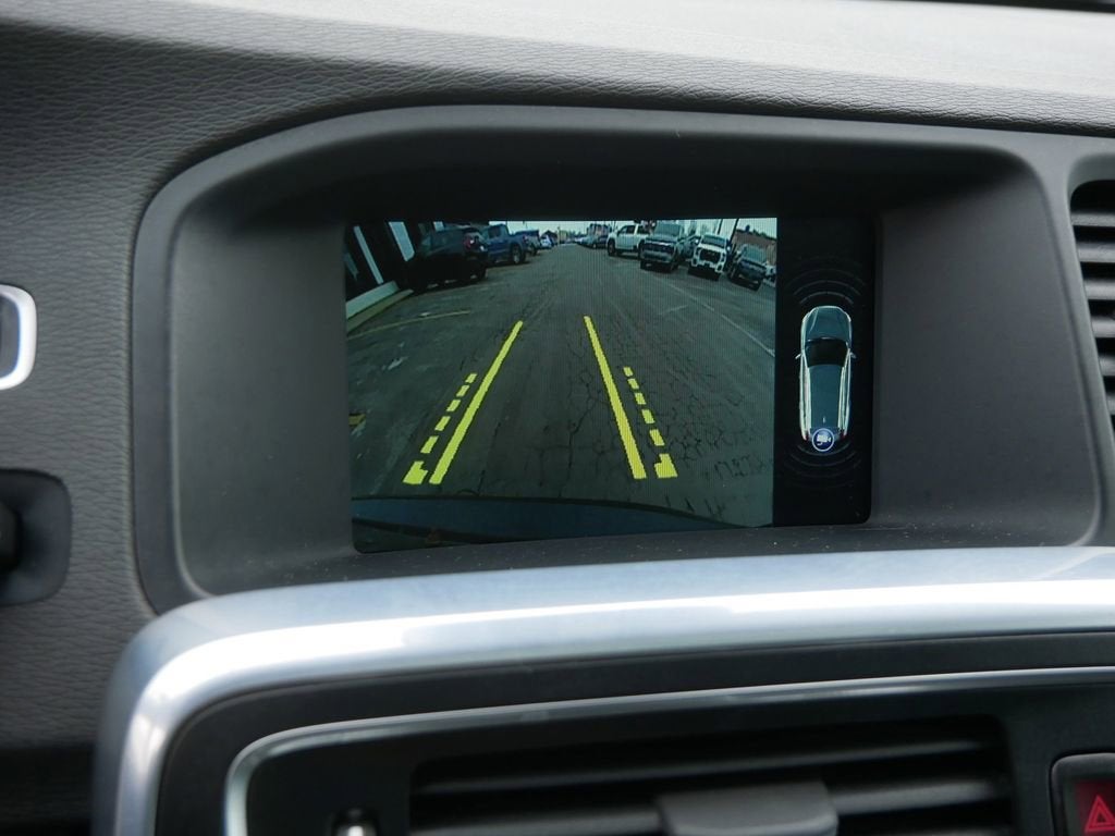 2015 Volvo V60 Cross Country T5