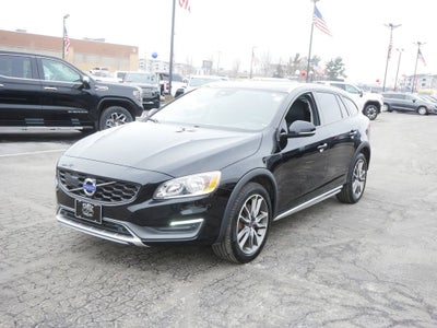 2015 Volvo V60 Cross Country T5