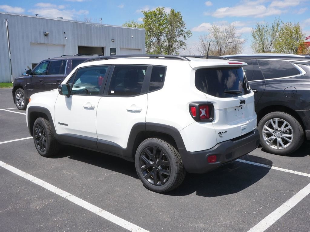 Used 2022 Jeep Renegade Altitude with VIN ZACNJDE19NPN68418 for sale in Forest Lake, Minnesota